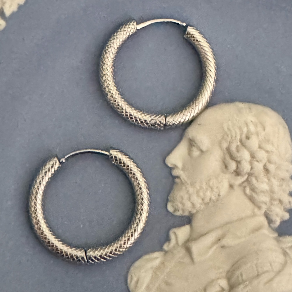 Crosshatch stainless steel 19mm hoop earrings - BRAND NEW